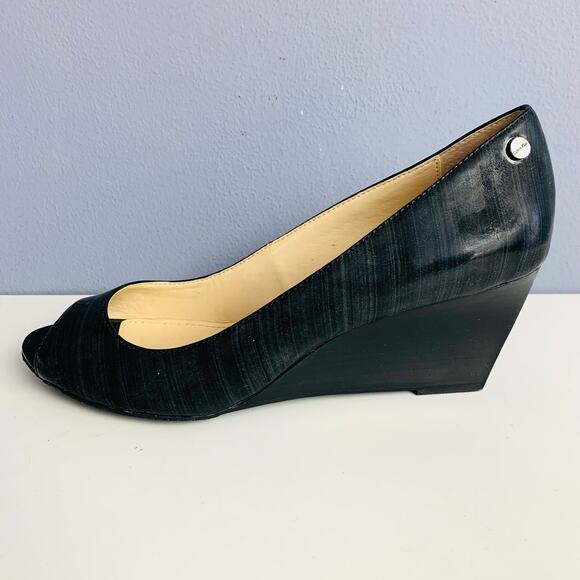 IOB Calvin Klein Shelly Streak Patent Peep Toe Wedge Size 8 1/2 - Picture 1 of 9